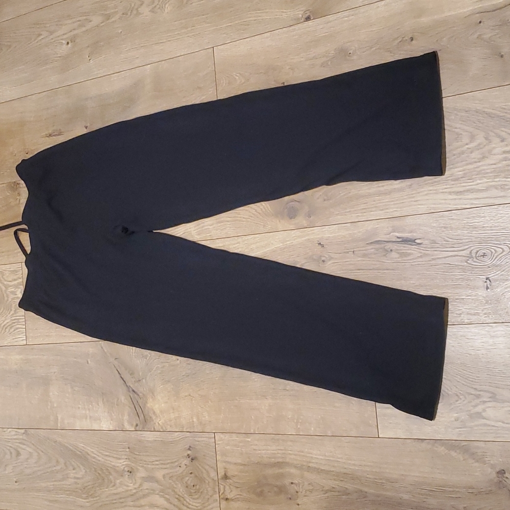 Marvel's Punisher Lounge Pants - Picture 4 of 5